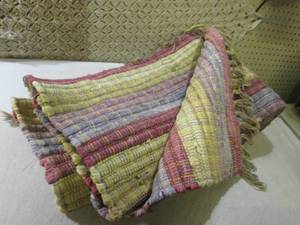 (A-4T) 6 ft x 4 ft Rag Rug...