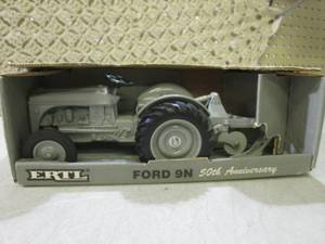 (C-4) Vintage Ertl Die Cast Metal F...