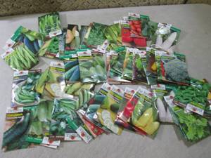 (EC1) Large Assortment of Vegetable...