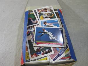 (C-4) Box of Topps Baseball Cards...