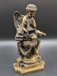 lot 10 image: Brass Cherub Sculpture