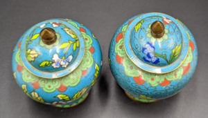 lot 22 image: Pair of Small Cloisonn Urns