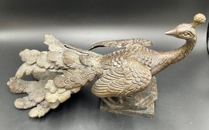 lot 168 image: Vintage Magnificent Metal Peacock Statue on a Marble Base