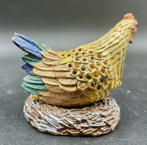 lot 116 image: Charming Chicken Figurine Trinket Box