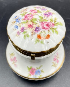 lot 108 image: Fine Floral Trinket Box