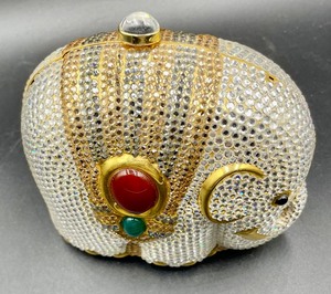 lot 111 image: Exquisite Crystal Elephant Handbag
