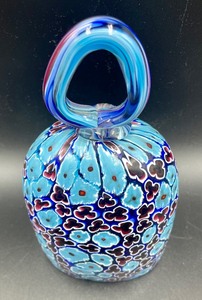 lot 126 image: Stunning Art Glass Bell
