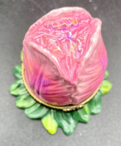 lot 134 image: Winterthur Trinket Box