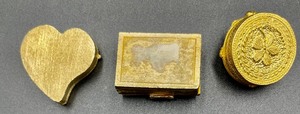 lot 157 image: 3 Golden Trinket Boxes