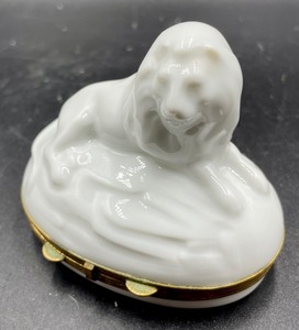 lot 182 image: Charmart Limoges of France Lion Figurine Trinket Box