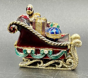 lot 189 image: Monet Trinket Box