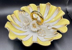 lot 201 image: Vintage Gorgeous Divided Dish