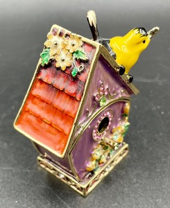 lot 200 image: Beautiful Bird House Trinket Box