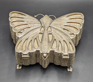 lot 80 image: Thorens Butterfly Music Trinket Box