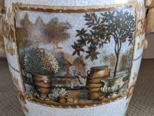 lot 284 image: Cream and Gold Handled Chinese Vase