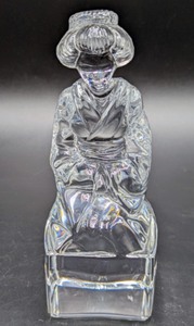 lot 293 image: Crystal Geisha Figurine