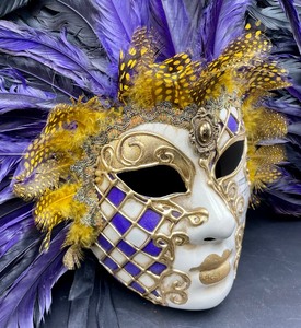 lot 456 image: Fantastic Hand Painted Italian Mask