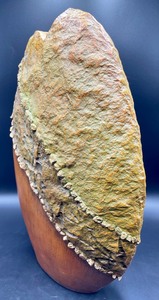 lot 458 image: Large Resin Abstract Vase