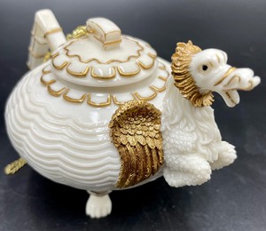 lot 460 image: Nini Hand Painted Lidded Whimsical Figure
