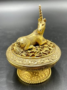 lot 461 image: Golden Unicorn Trinket Box