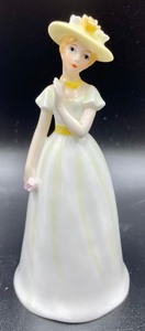 lot 378 image: Maruri Masterpiece Bone China Bells