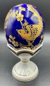 lot 393 image: Royal Crown Derby English Bone China Egg and Stand