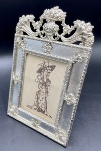 lot 448 image: Terragrafics Mirrored Frame