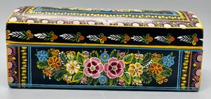 lot 312 image: Beautiful Floral Hand Painted Signed Wooden Trinket Box