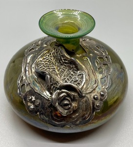 lot 308 image: Beautiful Domar Mouth Blown Hand Painted Sterling Silver Glass Dauber Bottle