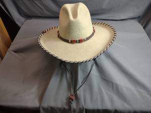 lot 16 image: Resistol XX Premium Wool Self Conforming Cowboy Hat