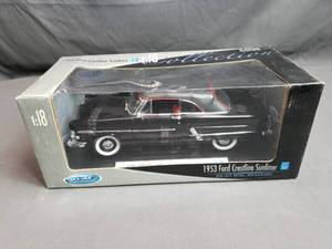 lot 51 image: 1953 Ford Crestline Sunliner 118 Die Cast by Welly