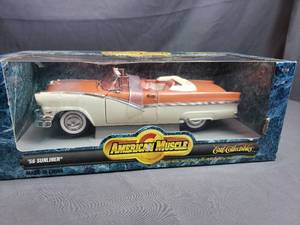 lot 81 image: 1956 Sunliner 118 by Ertl Collectibles