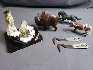 lot 129 image: Western Knick Knacks, Carved Buffalo, Wolves