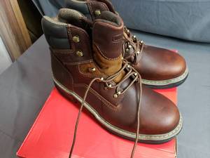 lot 43 image: Wolverine Raider 6 Boots Size 11 EW - New