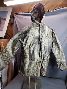lot 159 image: Stearns Lined Camo Rain Jacket XXL