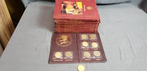 lot 211 image: National American Hunting Club Books and Coins