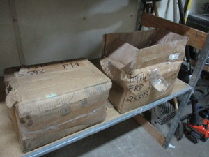 lot 4 image: 2 Boxes of FRP Plates