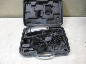 lot 33 image: Hair Clipper Kit
