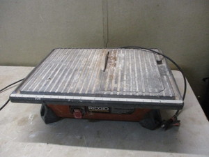 lot 62 image: Rigid Tile Saw