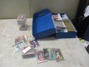 lot 82 image: Sports cards