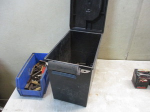 lot 98 image: Ammo box full of tooling