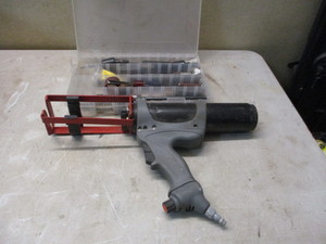 lot 101 image: Air Epoxy gun plus tools and hardware