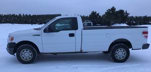 lot 2 image: 2010 Ford F150 XL 4X4
