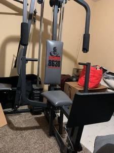 lot 5 image: Weider 8630 Universal Gym