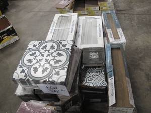 lot 324 image: Pallet of Smaller Quantity Porcelain Tiles - Clearing out Small Skus