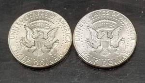 2 AU-UNC SILVER 1964 KENNEDY HALF DOLLARS