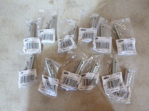 lot 43 image: 12 Hitch Pin Kits