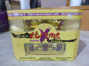 lot 65 image: Blazer Xtreme Halogen Fog Lamp Kit