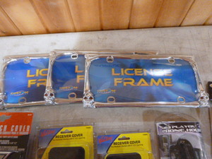 lot 127 image: Automotive Accessories