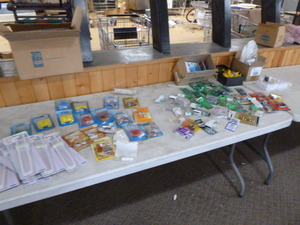 lot 200 image: Large Lot of Hardware